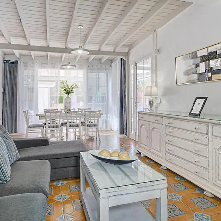 Maday Коральео